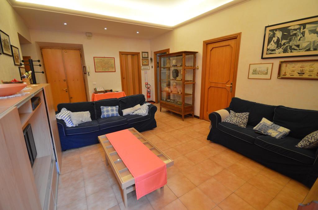 Casa Vacanze Zio Gionni Рим Екстериор снимка