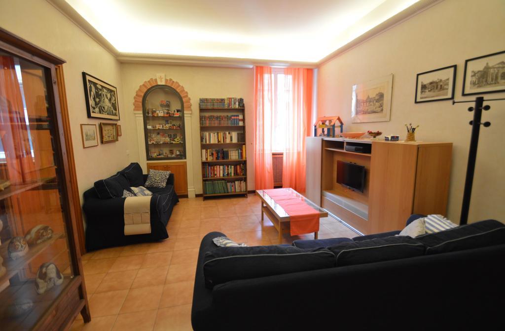 Casa Vacanze Zio Gionni Рим Екстериор снимка